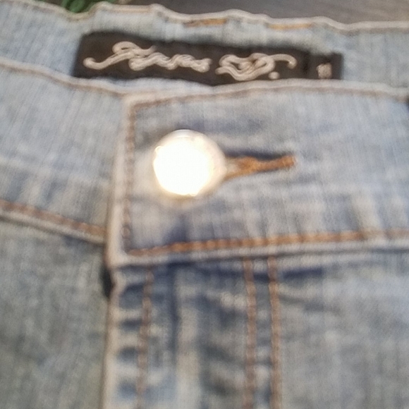 Jean's D mini skirt - Picture 5 of 7